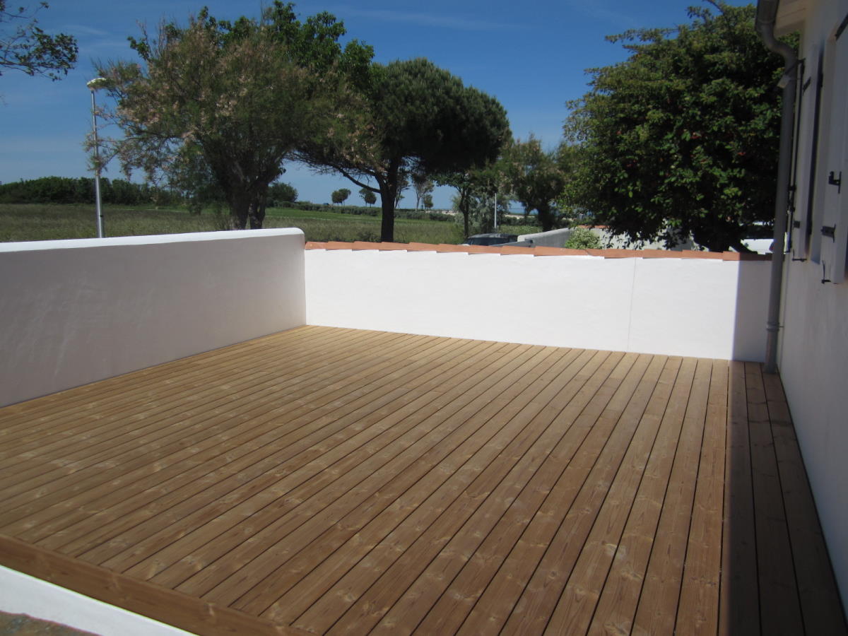 Pose Terrasse bois Thermopin sur l'Île de Ré (17)