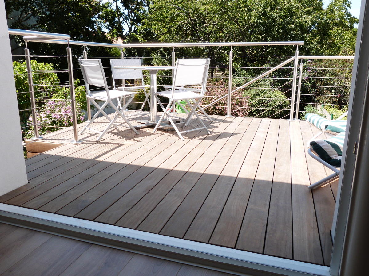 Terrasse sur poteaux