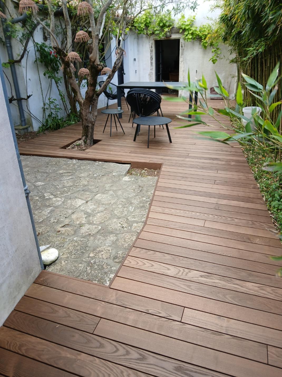 Avant - Optimisation d’un extérieur à Loix : une terrasse bois sur-mesure à l’Île-de-Ré