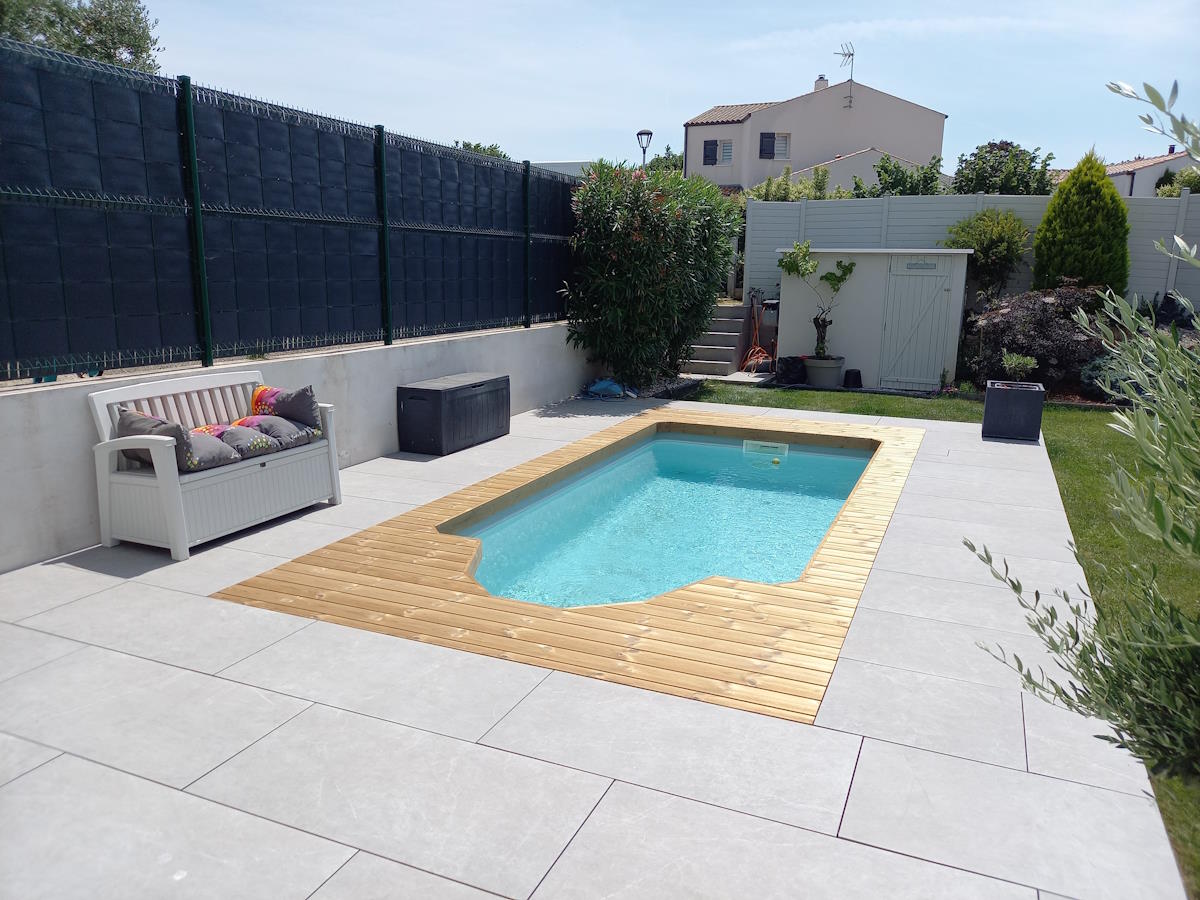 POSEUR TERRASSE BOIS PISCINE LA ROCHELLE