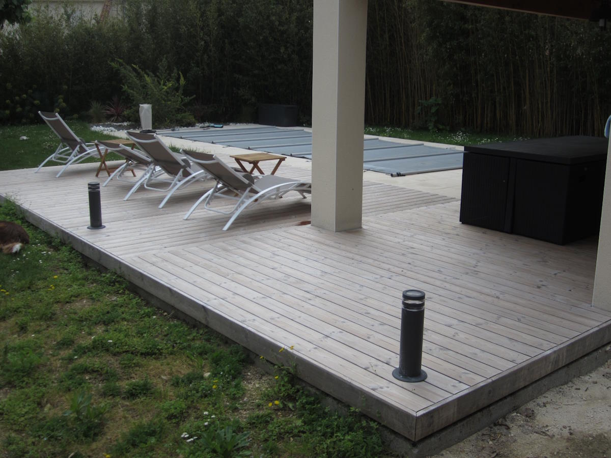 TERRASSE BOIS PISCINE EN KÉBONY