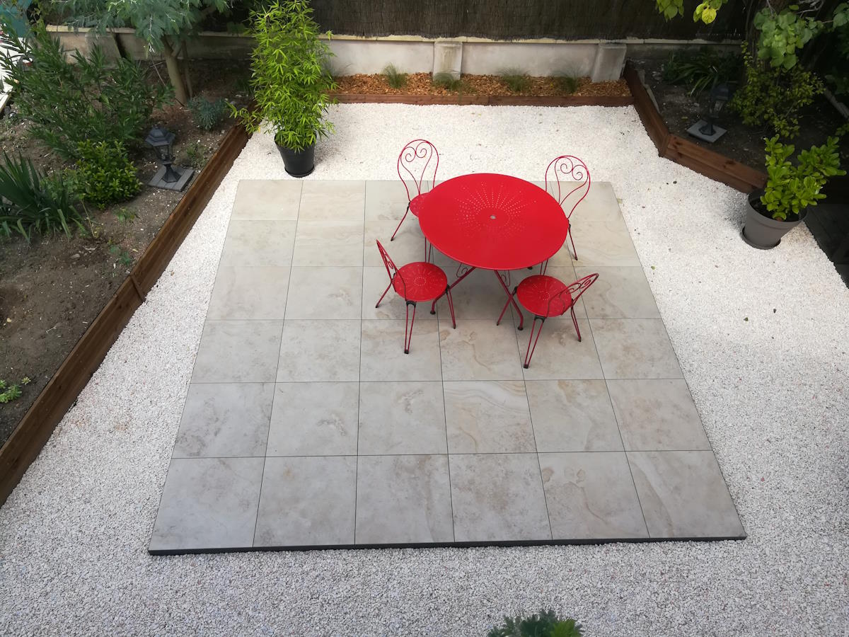 TERRASSE GRÈS CÉRAME SUR STRUCTURE ALUMINIUM